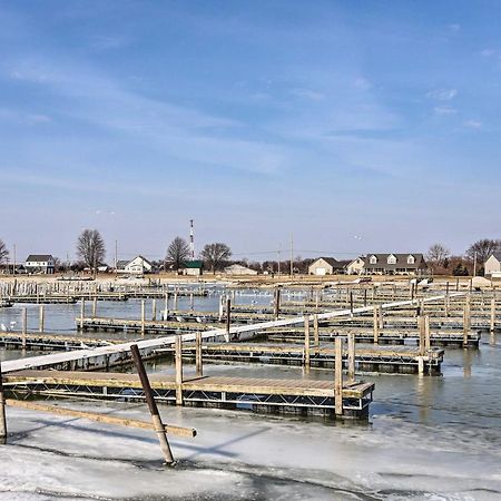 Condo With Balcony, Dock And Access To Lake Erie Sand Beach Exteriér fotografie