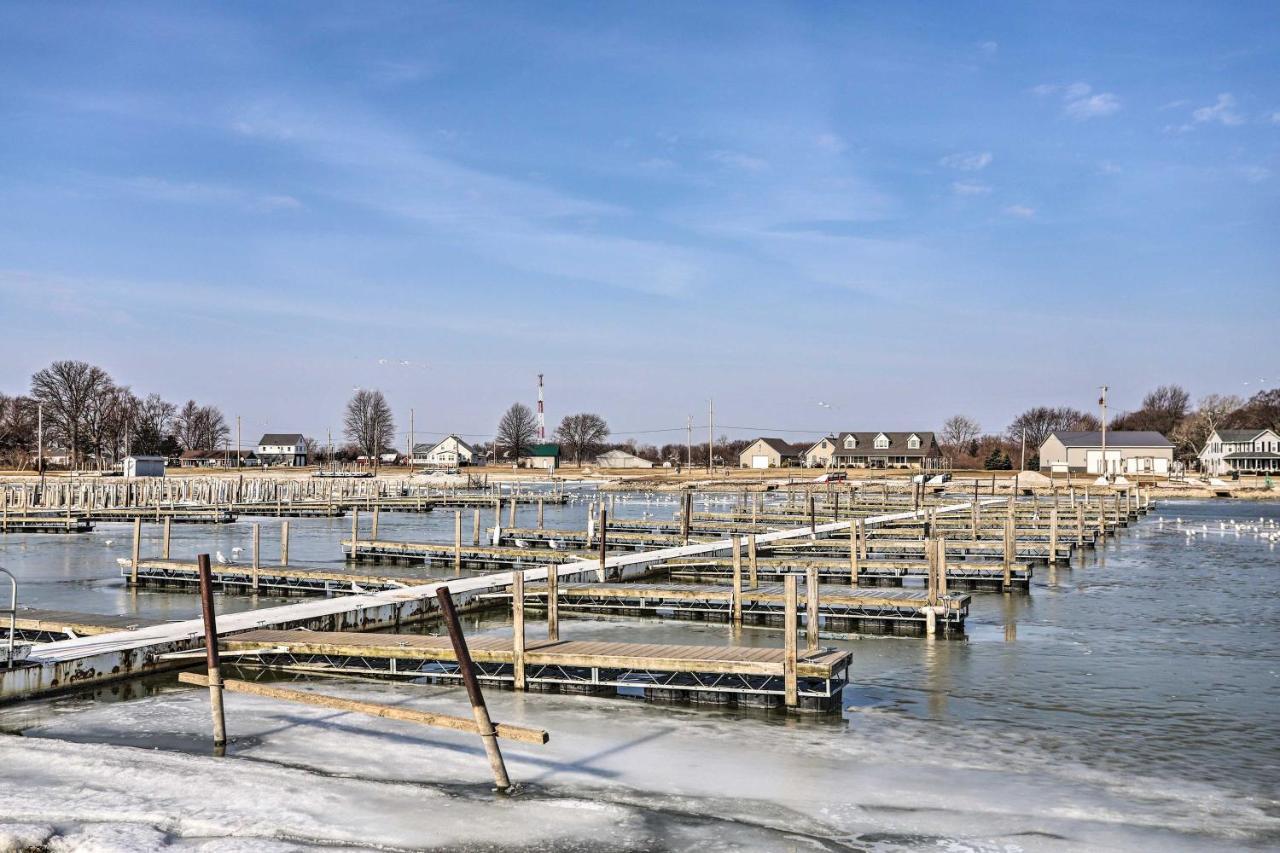 Condo With Balcony, Dock And Access To Lake Erie Sand Beach Exteriér fotografie
