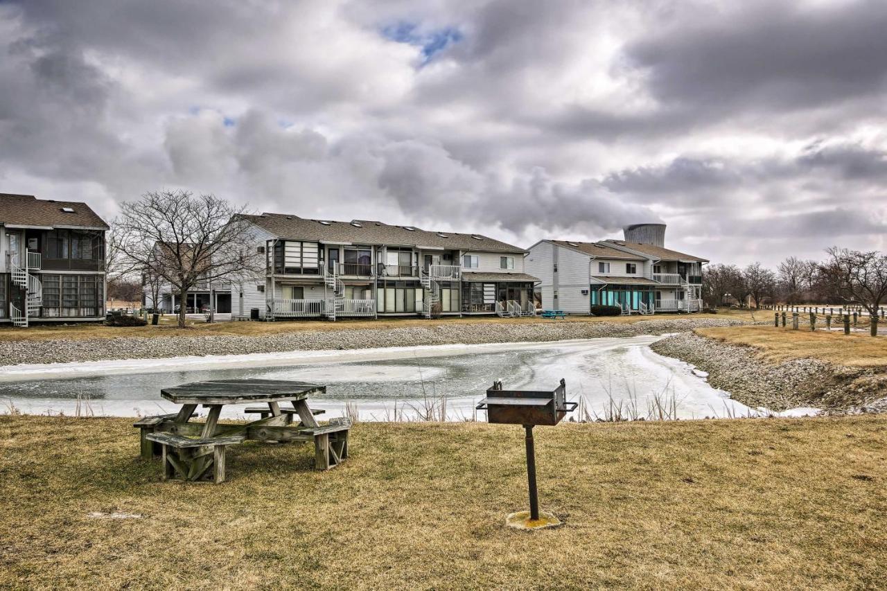 Condo With Balcony, Dock And Access To Lake Erie Sand Beach Exteriér fotografie