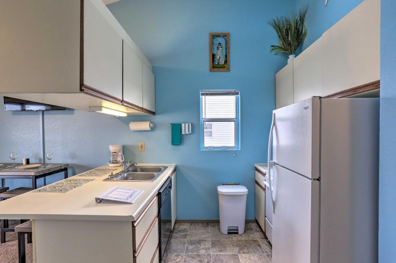 Condo With Balcony, Dock And Access To Lake Erie Sand Beach Exteriér fotografie